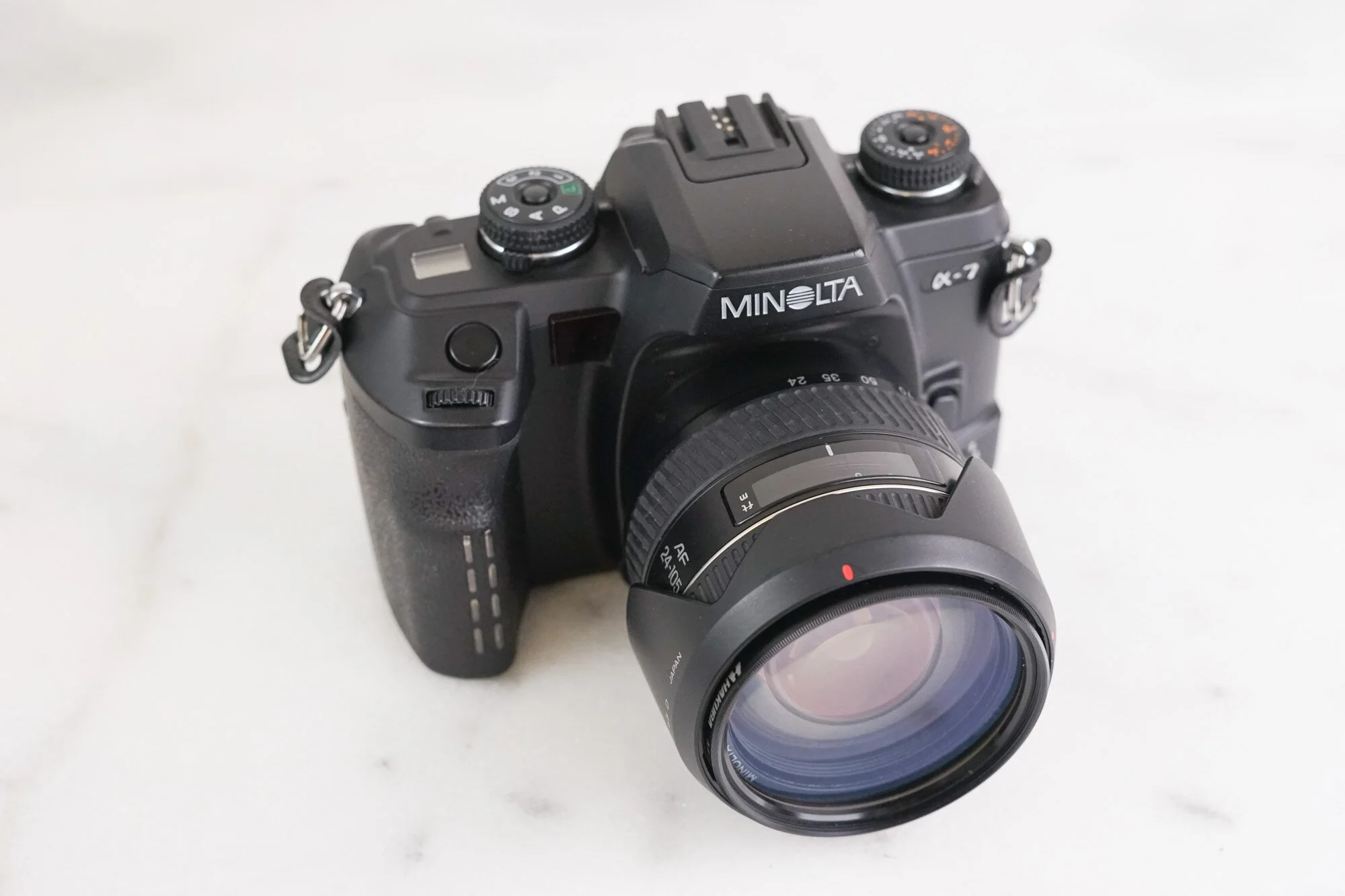 Minolta Maxxum 7 (a7, dynax 7) 35mm Film SLR Camera with